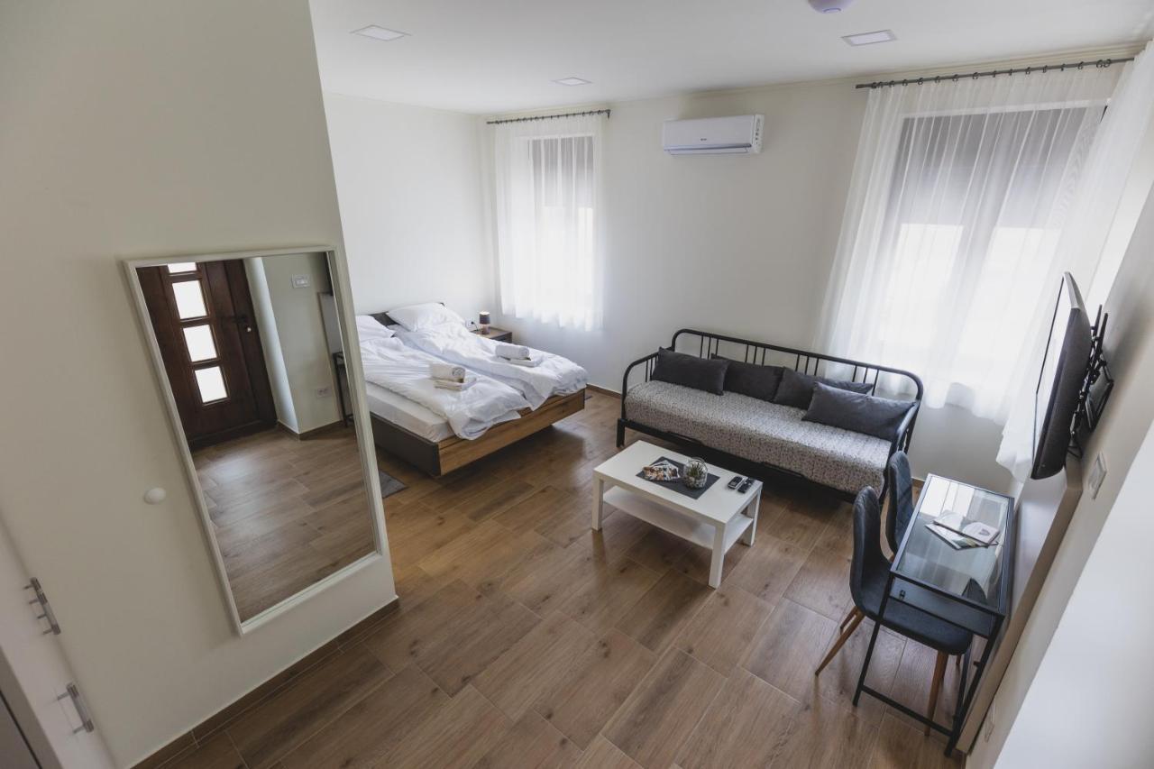 Vila Guliver Palić Εξωτερικό φωτογραφία